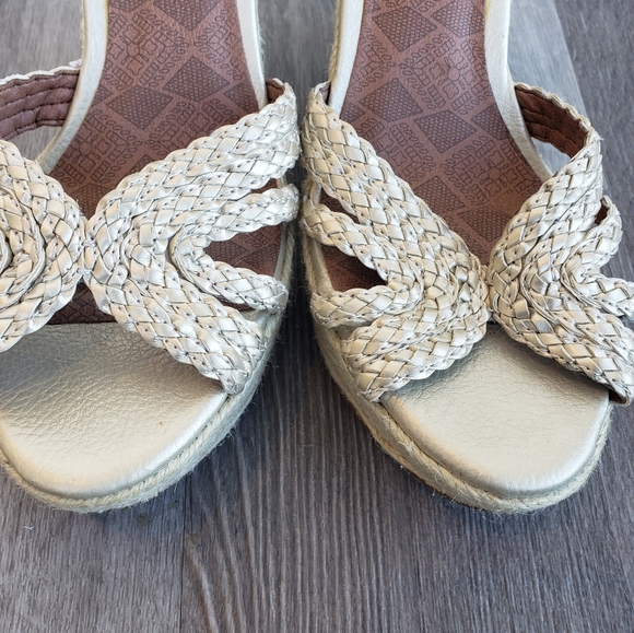 Lucky Brand Lainey Espadrille Wedge Gold Sandal Sz 6.5M - Picture 5 of 11